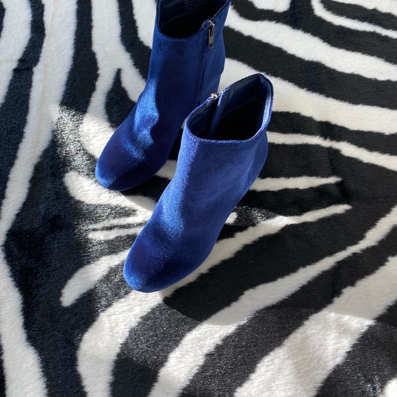 Rebel by Zigi Shoes - Sapphire Blue Brushed Fabric Booties NWOT